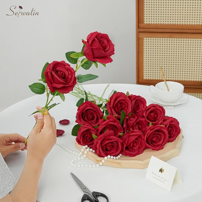 Serwalin 30PCS Red Roses Artificial Flowers, Realistic Red Roses Bouquet with Long Stems Fake Silk Roses Flowers for Wedding Centerpieces Bridal Bouquet Party Home Decor