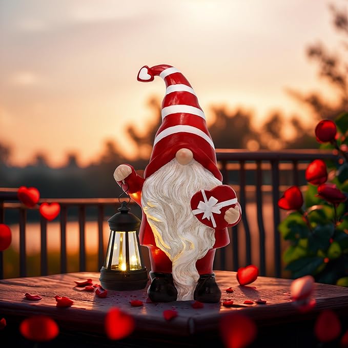TERESA'S COLLECTIONS Garden Gnome Decorations for Outside, Resin Gnomes Holding Heart-Shaped Gift Box and Solar Lantern, Outdoor Decor for Mom, Wife and Women, 12"